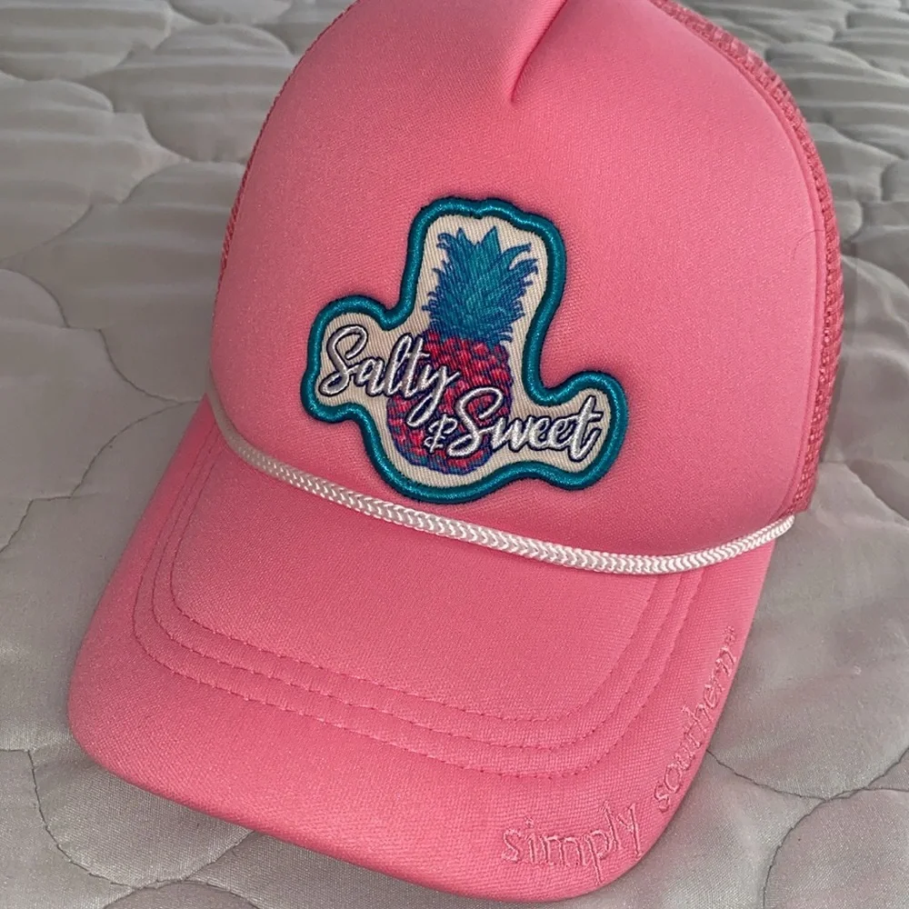 Simply‎ Southern Pink Trucker Hat SnapBack Salty & Sweet Pineapple Patch